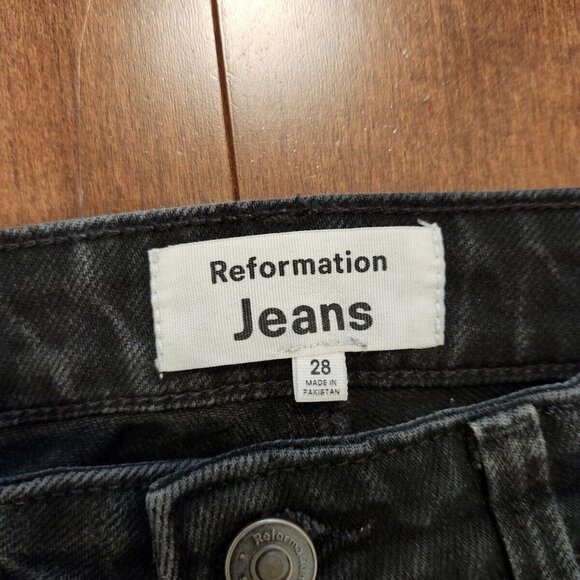 Reformation women's jeans in size 28 high rise straight - Picture 3 of 10